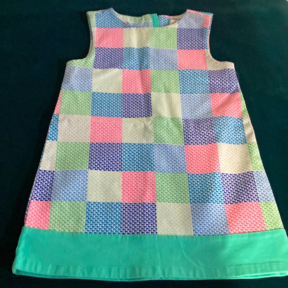 NWOT VINEYARD VINE 3T toddler shift dress.  In a sweet plaid that has whales.